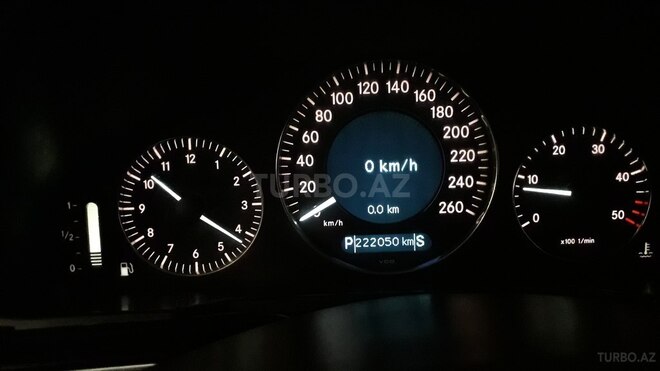 Mercedes E 270 2003, 222,050 km - 2.7 l - Bakı