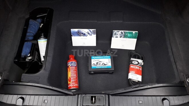 Mercedes E 270 2003, 222,050 km - 2.7 l - Bakı