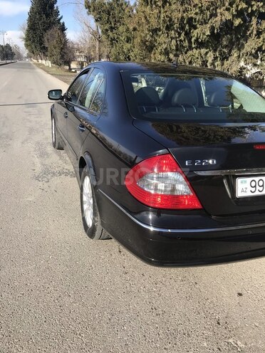 Mercedes E 220 2006, 193,000 km - 2.2 l - Şəki