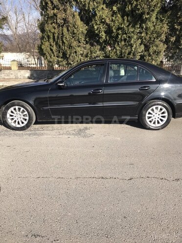 Mercedes E 220 2006, 193,000 km - 2.2 l - Şəki