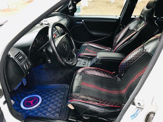 Mercedes C 180 1999, 211,384 km - 1.8 l - Sumqayıt