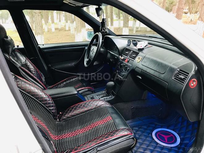 Mercedes C 180 1999, 211,384 km - 1.8 l - Sumqayıt