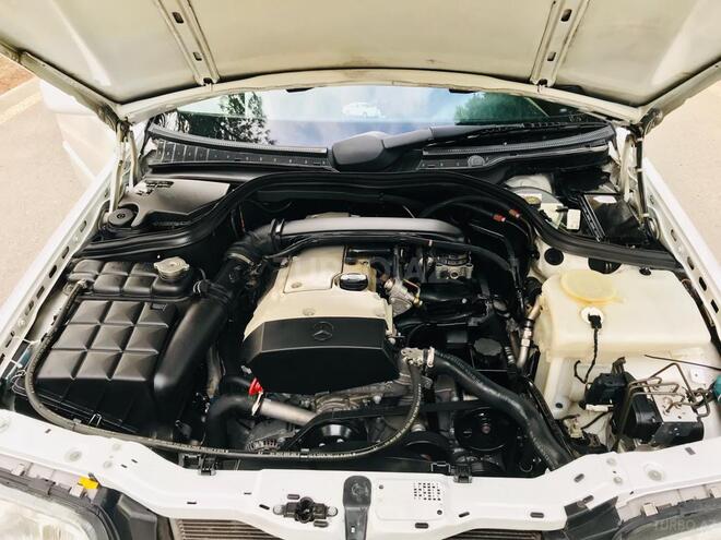 Mercedes C 180 1999, 211,384 km - 1.8 l - Sumqayıt