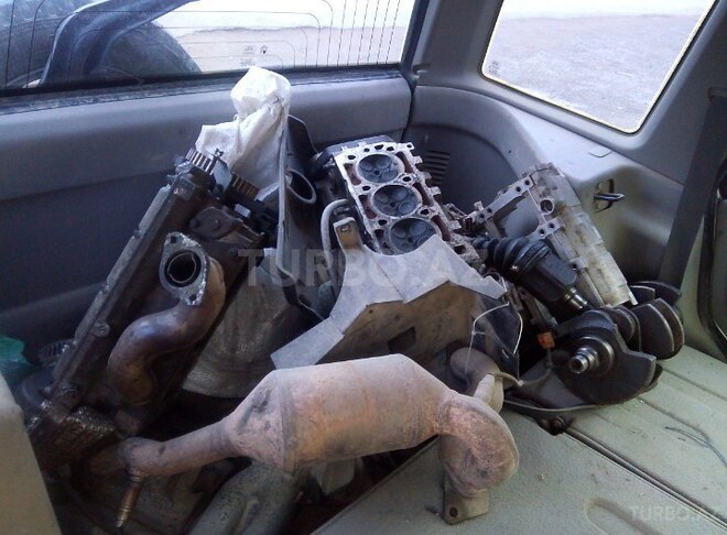 Land Rover Freelander 2002, 234,521 km - 2.5 l - Bakı