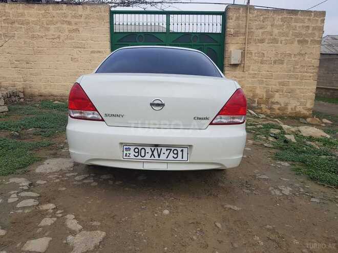 Nissan Sunny 2010, 180,000 km - 1.6 л - Bakı