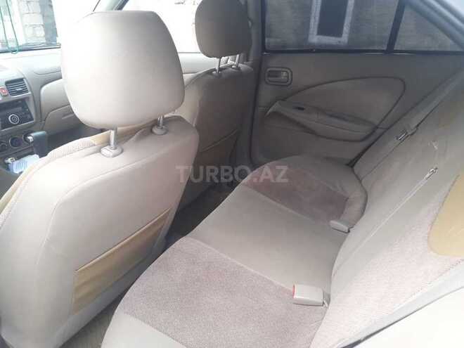 Nissan Sunny 2010, 180,000 km - 1.6 л - Bakı