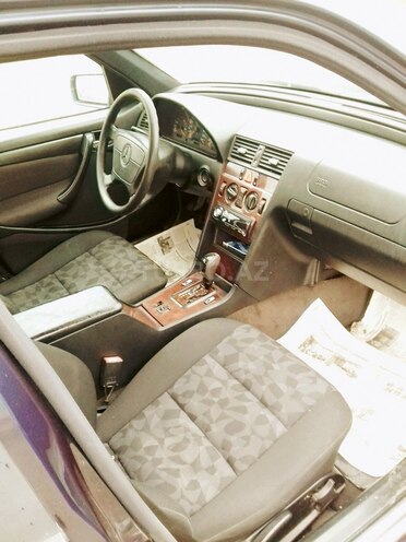 Mercedes C 180 1998, 323,000 km - 1.8 l - Ağcabədi
