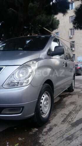 Hyundai H-1 2010, 198,000 km - 2.5 л - Bakı