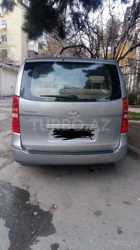Hyundai H-1 2010, 198,000 km - 2.5 л - Bakı