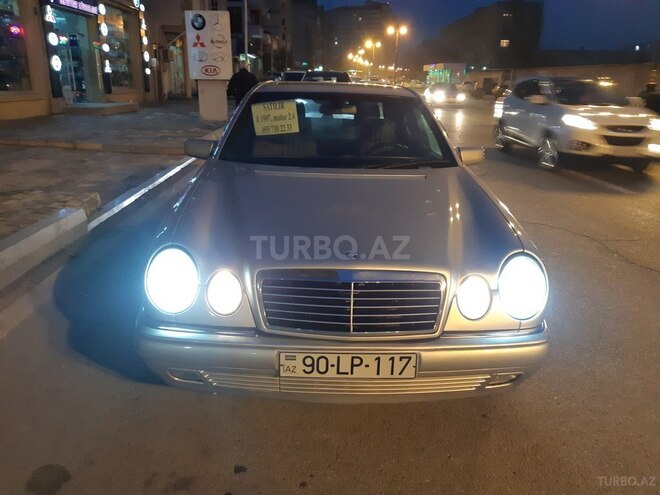 Mercedes E 240 1997, 300,000 km - 0.3 л - Bakı