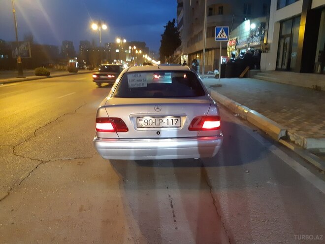 Mercedes E 240 1997, 300,000 km - 0.3 л - Bakı