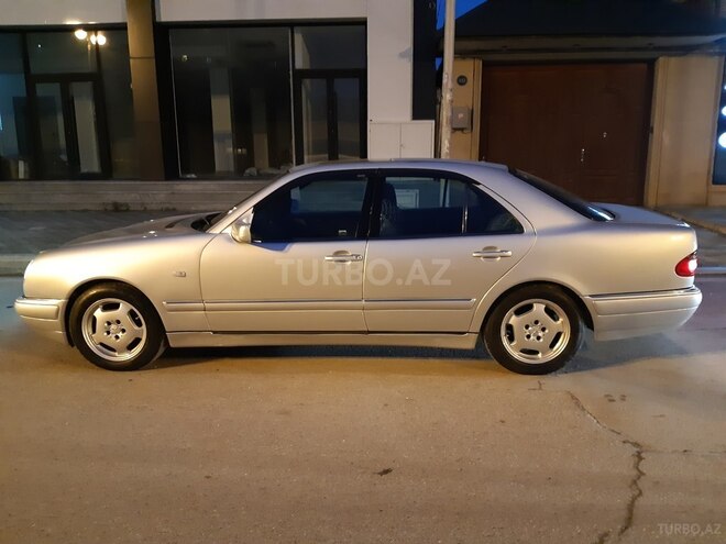 Mercedes E 240 1997, 300,000 km - 0.3 л - Bakı