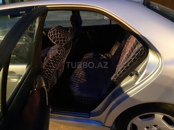 Mercedes E 240 1997, 300,000 km - 0.3 л - Bakı