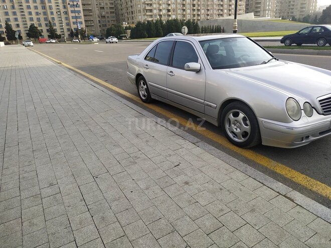 Mercedes E 320 2000, 250,000 km - 3.2 l - Bakı