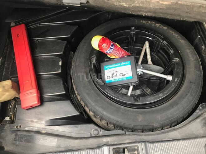 Mercedes C 240 2003, 161,000 km - 2.6 l - Bakı