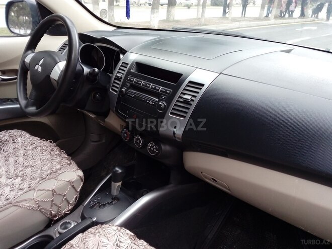 Mitsubishi Outlander 2007, 267,000 km - 2.4 л - Sumqayıt
