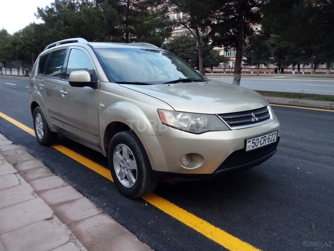 Mitsubishi Outlander 2007, 267,000 km - 2.4 л - Sumqayıt