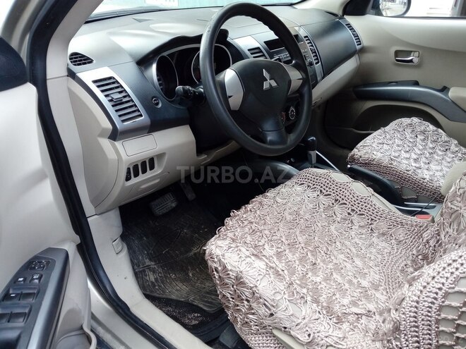 Mitsubishi Outlander 2007, 267,000 km - 2.4 л - Sumqayıt