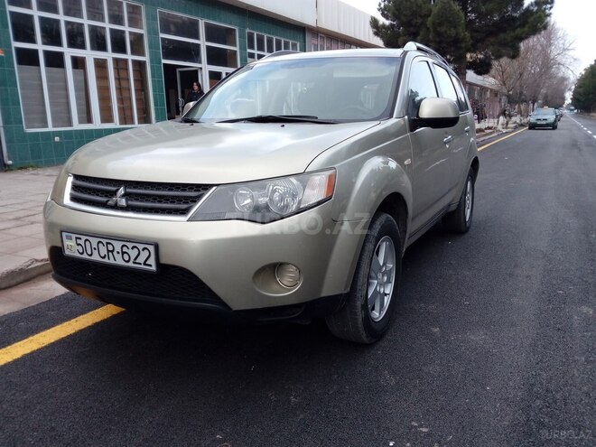 Mitsubishi Outlander 2007, 267,000 km - 2.4 л - Sumqayıt