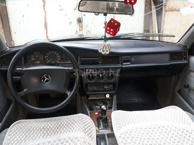 Mercedes 190 1989, 289,634 km - 2.0 л - Bakı