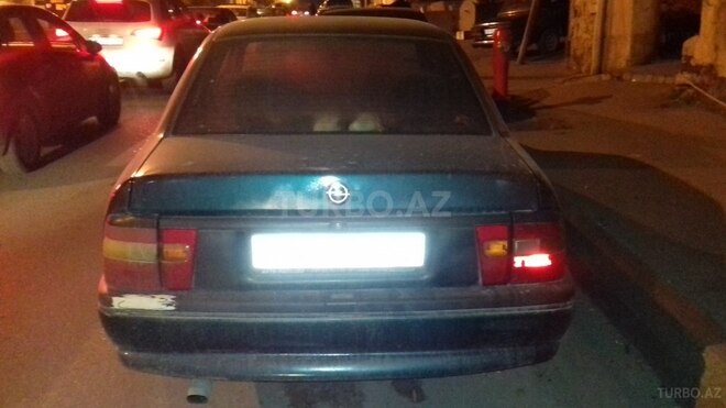 Opel Astra 1994, 250,000 km - 2.0 l - Bakı