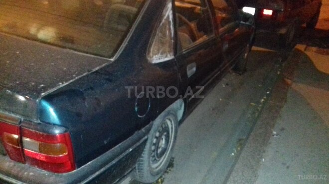 Opel Astra 1994, 250,000 km - 2.0 l - Bakı