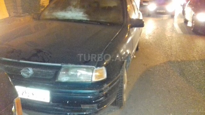 Opel Astra 1994, 250,000 km - 2.0 l - Bakı