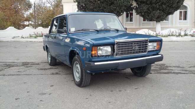 LADA (VAZ) 2107 2008, 180,000 km - 1.6 l - Salyan