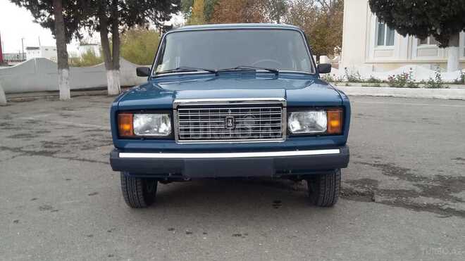 LADA (VAZ) 2107 2008, 180,000 km - 1.6 l - Salyan