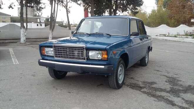 LADA (VAZ) 2107 2008, 180,000 km - 1.6 l - Salyan