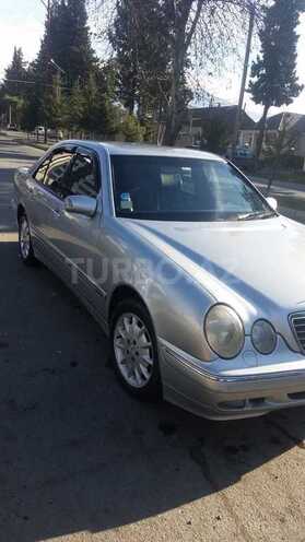 Mercedes E 220 2000, 410,000 km - 2.2 l - Zaqatala