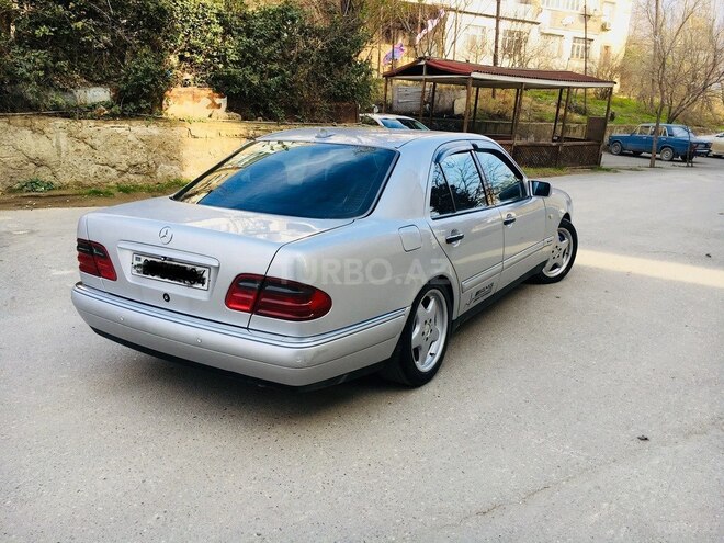 Mercedes E 240 1998, 297,450 km - 2.4 л - Sumqayıt