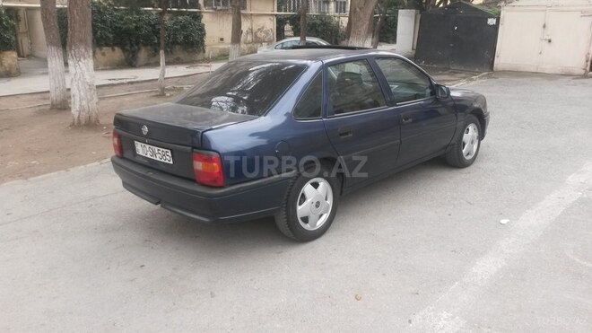 Opel Vectra 1994, 196,000 km - 1.8 l - Bakı