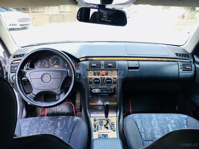 Mercedes E 240 1998, 297,450 km - 2.4 л - Sumqayıt