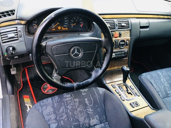 Mercedes E 240 1998, 297,450 km - 2.4 л - Sumqayıt