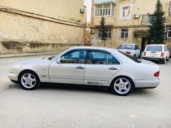 Mercedes E 240 1998, 297,450 km - 2.4 л - Sumqayıt