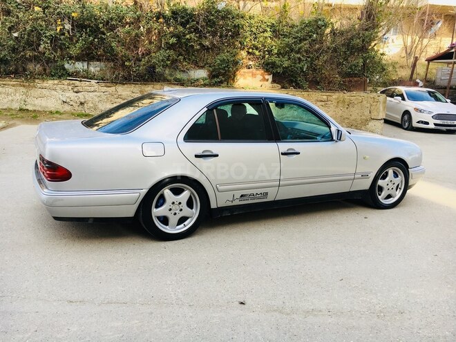 Mercedes E 240 1998, 297,450 km - 2.4 л - Sumqayıt