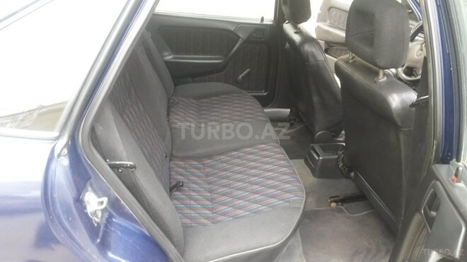 Opel Vectra 1994, 196,000 km - 1.8 l - Bakı