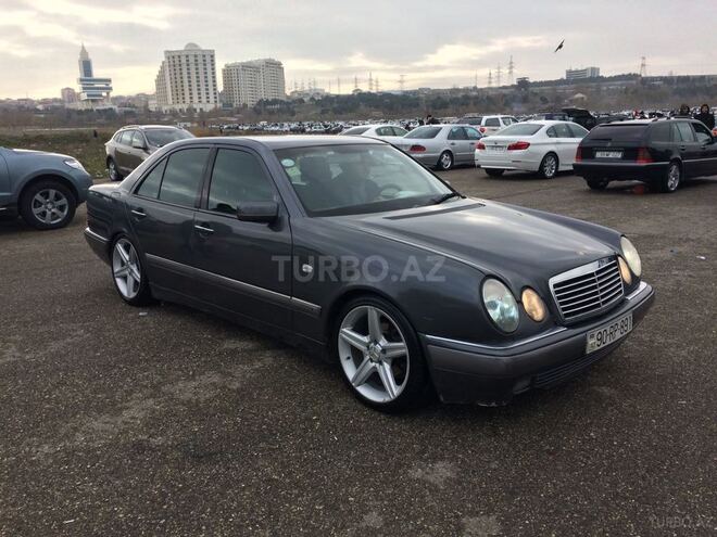 Mercedes E 280 1997, 386,000 km - 2.8 l - Sumqayıt