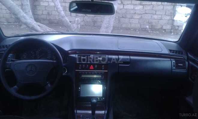 Mercedes E 280 1997, 386,000 km - 2.8 l - Sumqayıt