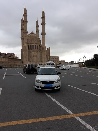 Skoda Fabia 2013, 160,900 km - 1.2 l - Bakı
