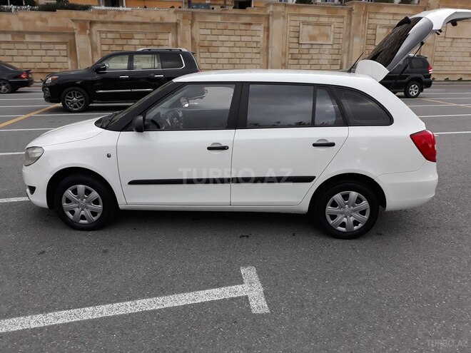 Skoda Fabia 2013, 160,900 km - 1.2 l - Bakı