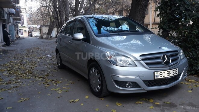 Mercedes B 170 2009, 57,400 km - 1.7 l - Bakı