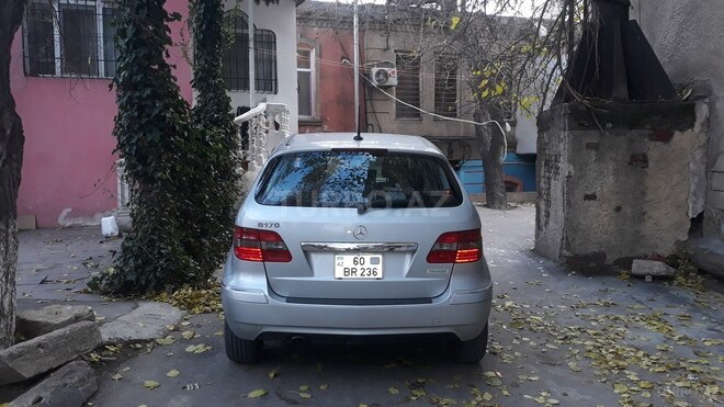 Mercedes B 170 2009, 57,400 km - 1.7 l - Bakı