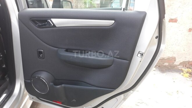 Mercedes B 170 2009, 57,400 km - 1.7 l - Bakı