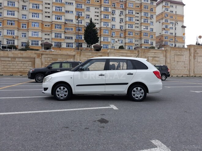 Skoda Fabia 2013, 160,900 km - 1.2 l - Bakı