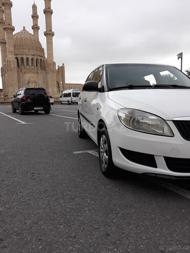 Skoda Fabia 2013, 160,900 km - 1.2 l - Bakı