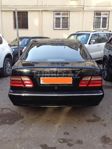 Mercedes E 240 2001, 198,000 km - 2.4 l - Bakı