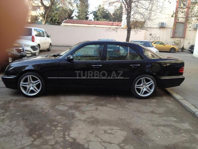 Mercedes E 240 2001, 198,000 km - 2.4 l - Bakı
