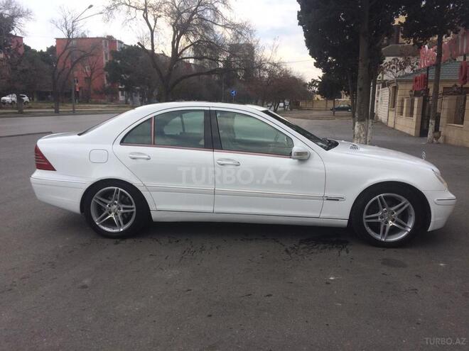 Mercedes C 240 2001, 232,300 km - 2.4 л - Bakı